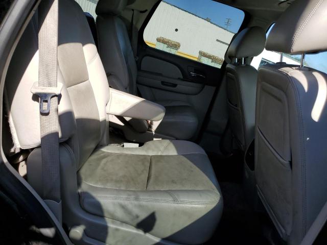 Photo 10 VIN: 1GNSKCE02CR246875 - CHEVROLET TAHOE 