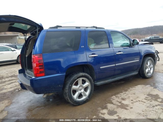 Photo 3 VIN: 1GNSKCE02CR288205 - CHEVROLET TAHOE 