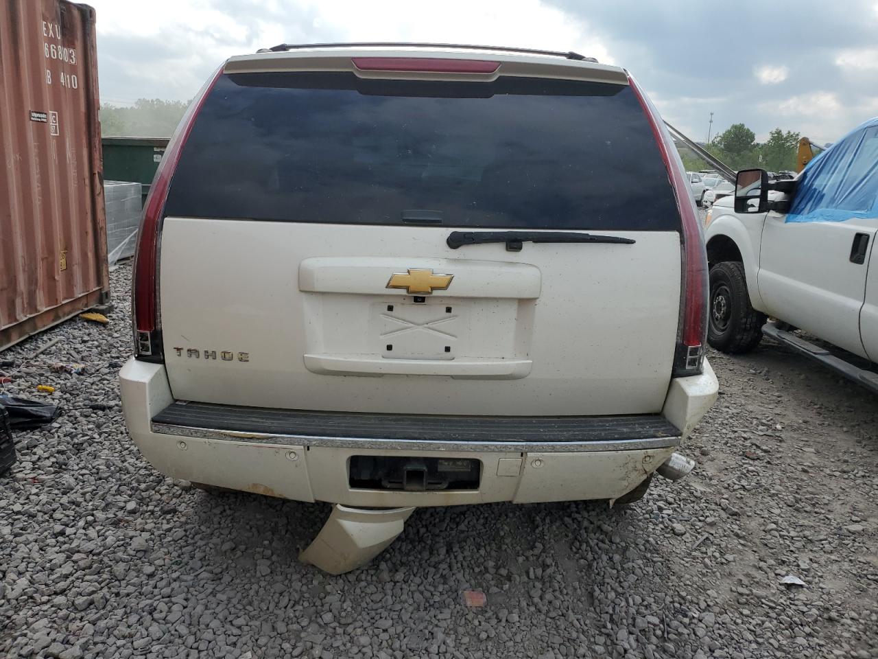 Photo 5 VIN: 1GNSKCE03DR234381 - CHEVROLET TAHOE 