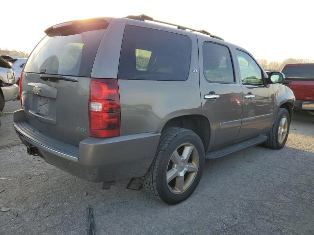 Photo 2 VIN: 1GNSKCE04BR391818 - CHEVROLET TAHOE K150 