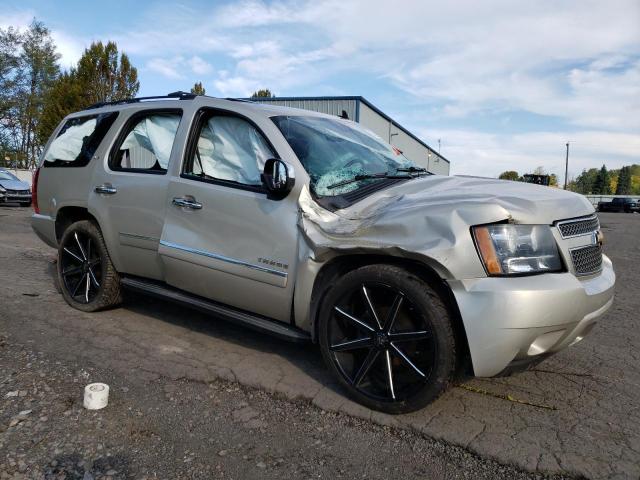 Photo 3 VIN: 1GNSKCE04DR186891 - CHEVROLET TAHOE 