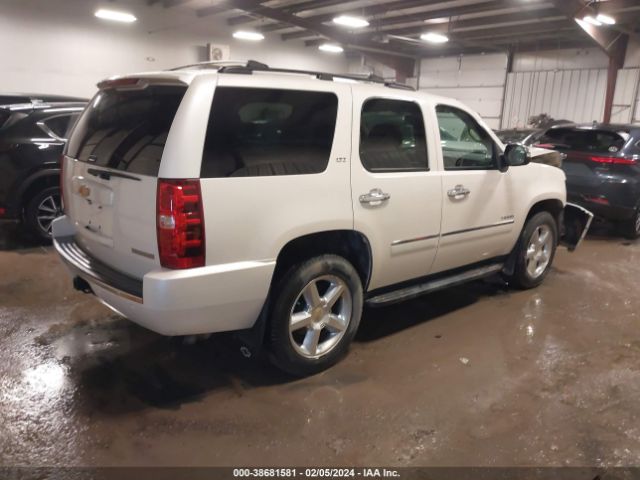 Photo 3 VIN: 1GNSKCE04DR243607 - CHEVROLET TAHOE 