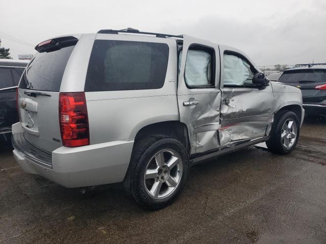 Photo 2 VIN: 1GNSKCE05BR290092 - CHEVROLET TAHOE 