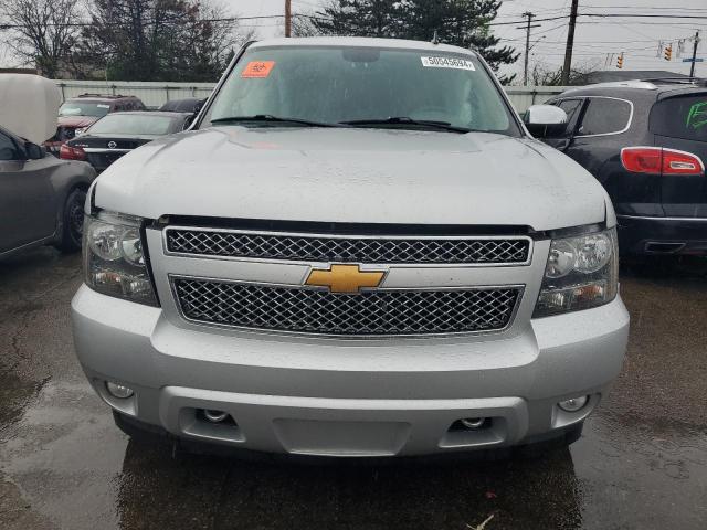 Photo 4 VIN: 1GNSKCE05BR290092 - CHEVROLET TAHOE 