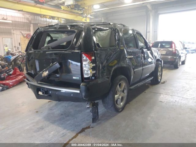 Photo 3 VIN: 1GNSKCE06BR311578 - CHEVROLET TAHOE 