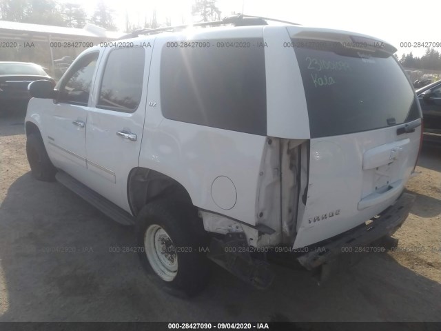 Photo 2 VIN: 1GNSKCE06BR322354 - CHEVROLET TAHOE 