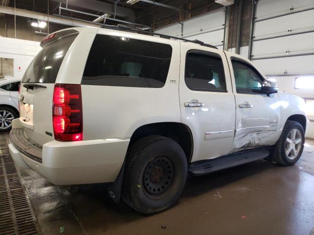 Photo 2 VIN: 1GNSKCE06BR367617 - CHEVROLET TAHOE K150 