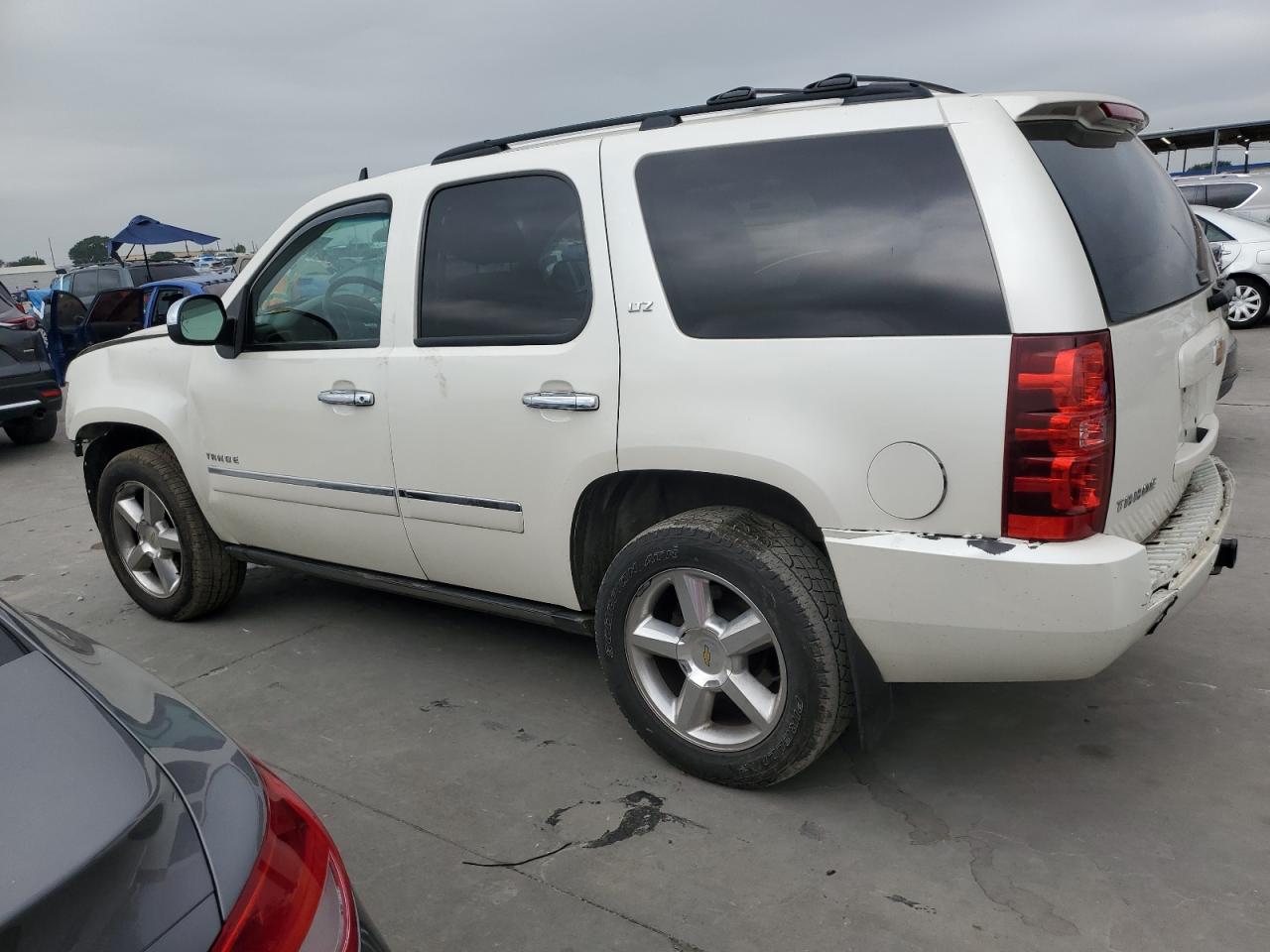 Photo 1 VIN: 1GNSKCE06ER169575 - CHEVROLET TAHOE 