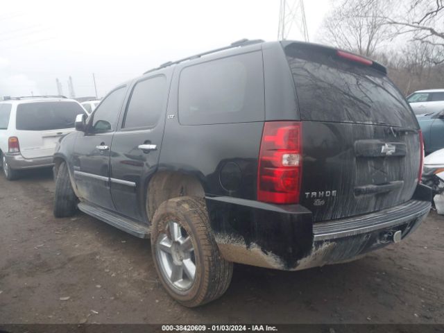 Photo 2 VIN: 1GNSKCE07BR229116 - CHEVROLET TAHOE 