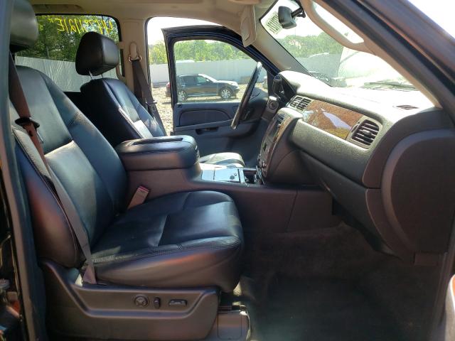 Photo 4 VIN: 1GNSKCE07BR388881 - CHEVROLET TAHOE K150 