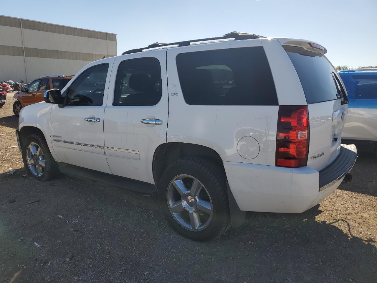 Photo 1 VIN: 1GNSKCE07DR278822 - CHEVROLET TAHOE 