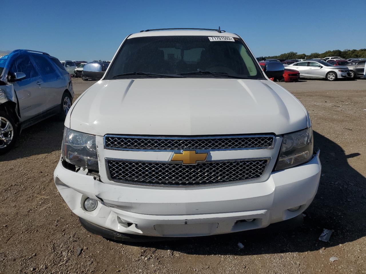 Photo 4 VIN: 1GNSKCE07DR278822 - CHEVROLET TAHOE 