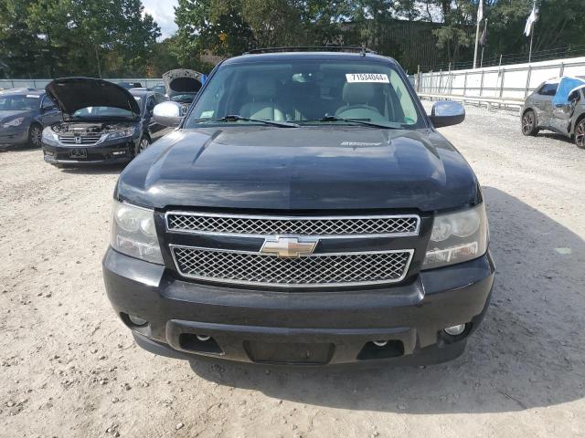 Photo 4 VIN: 1GNSKCE08BR169637 - CHEVROLET TAHOE K150 