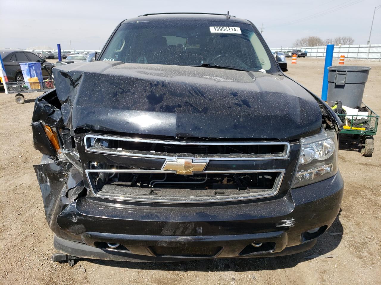 Photo 4 VIN: 1GNSKCE08BR171100 - CHEVROLET TAHOE 