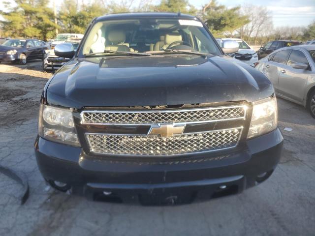 Photo 4 VIN: 1GNSKCE08BR256874 - CHEVROLET TAHOE K150 