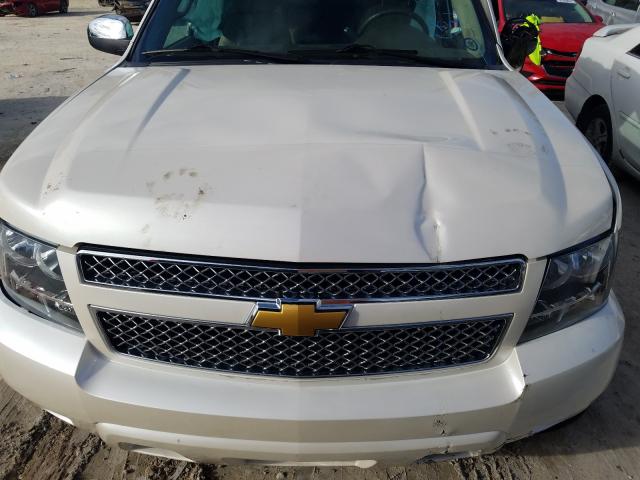 Photo 6 VIN: 1GNSKCE08DR130162 - CHEVROLET TAHOE K150 