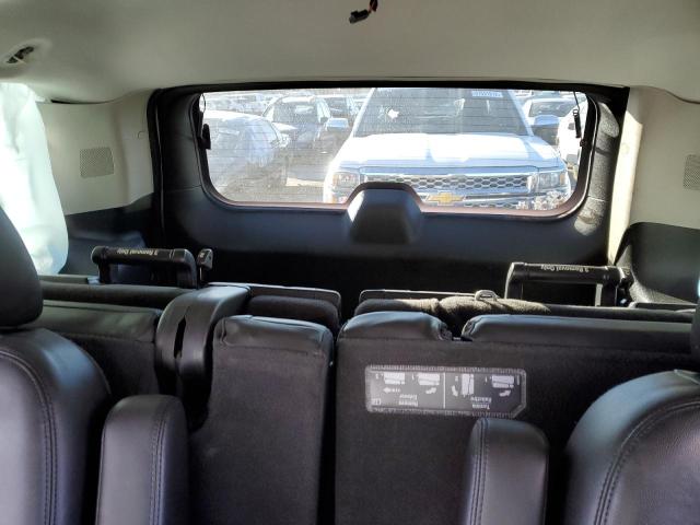 Photo 9 VIN: 1GNSKCE08DR139847 - CHEVROLET TAHOE K150 