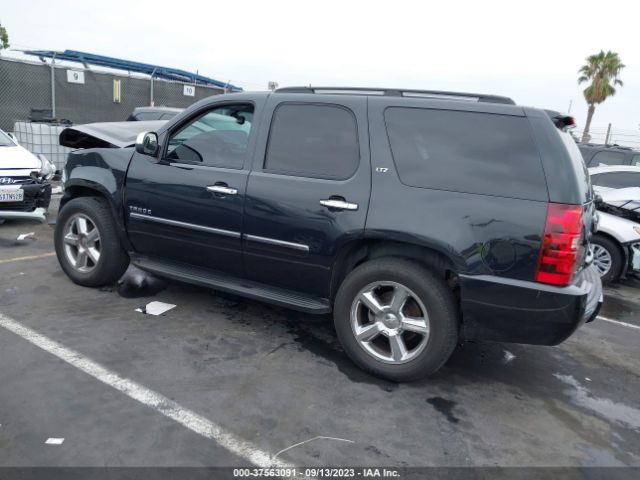 Photo 2 VIN: 1GNSKCE08DR229435 - CHEVROLET TAHOE 