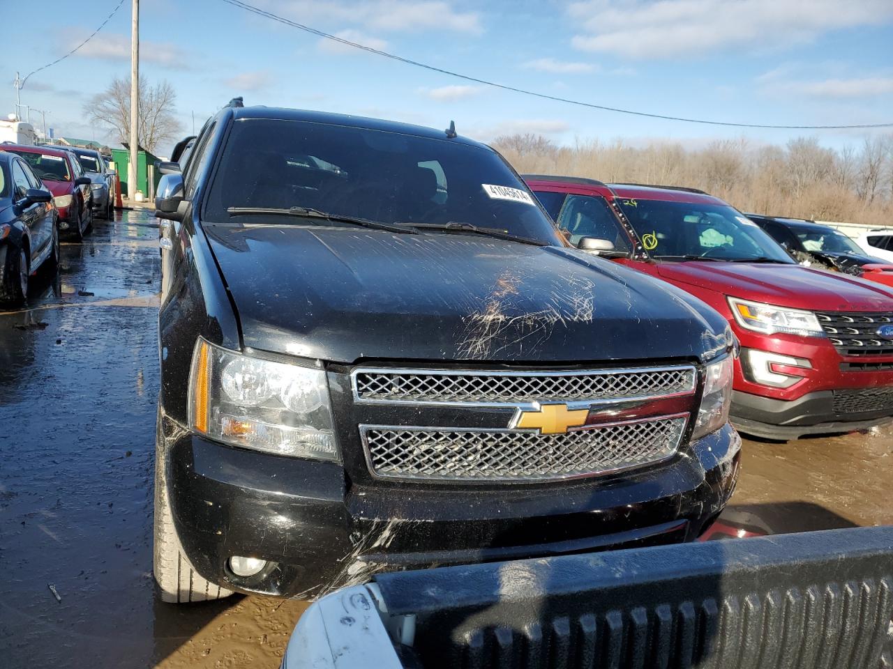 Photo 4 VIN: 1GNSKCE08DR370652 - CHEVROLET TAHOE 