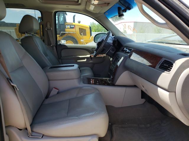 Photo 4 VIN: 1GNSKCE09BR107762 - CHEVROLET TAHOE K150 