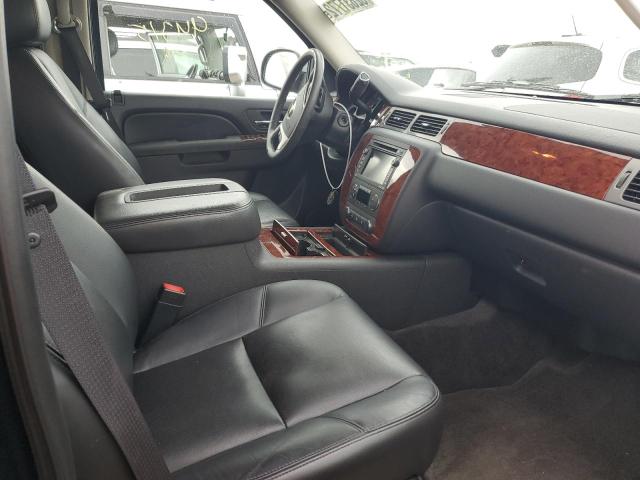 Photo 4 VIN: 1GNSKCE09BR183837 - CHEVROLET TAHOE K150 