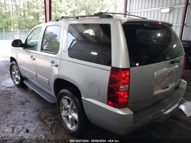 Photo 2 VIN: 1GNSKCE09CR239048 - CHEVROLET TAHOE 