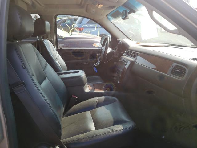 Photo 4 VIN: 1GNSKCE09DR147651 - CHEVROLET TAHOE K150 