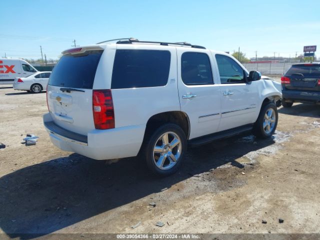 Photo 3 VIN: 1GNSKCE09DR227659 - CHEVROLET TAHOE 