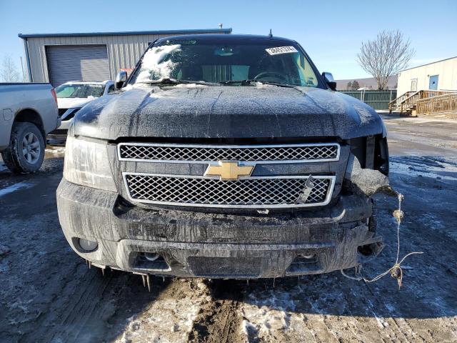 Photo 4 VIN: 1GNSKCE0XBR132265 - CHEVROLET TAHOE 