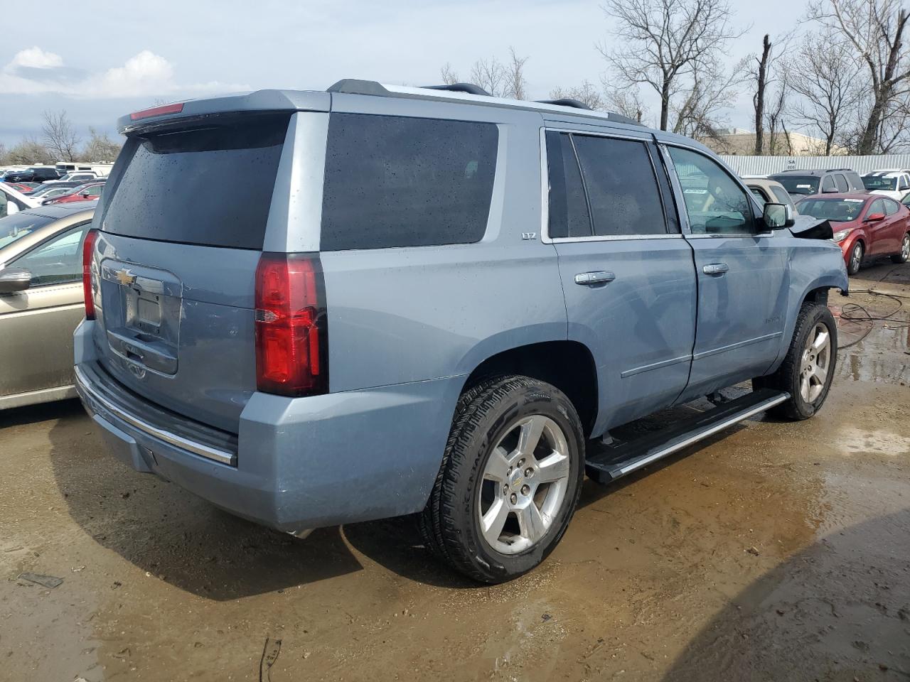 Photo 2 VIN: 1GNSKCKC2FR617505 - CHEVROLET TAHOE 