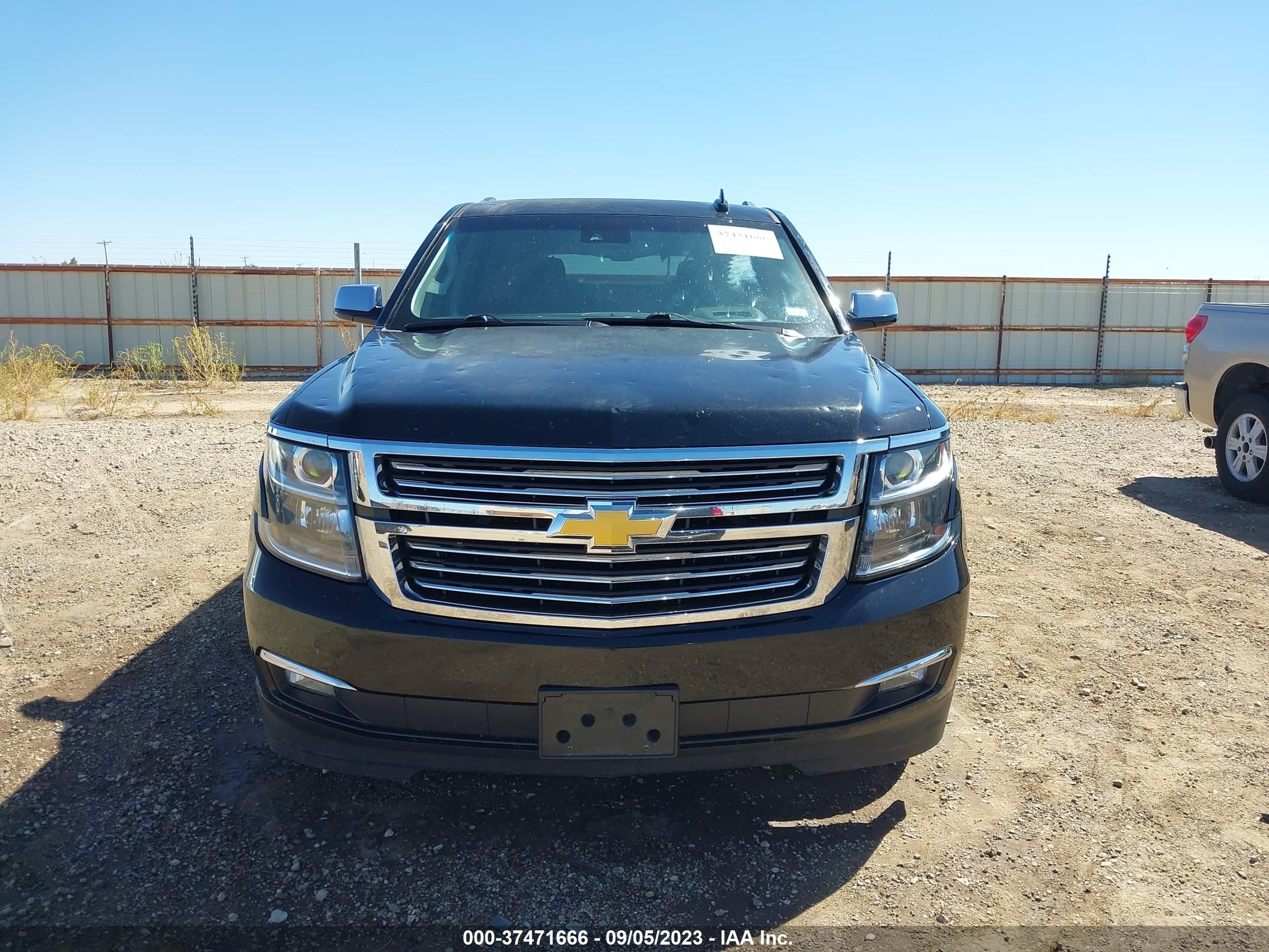 Photo 11 VIN: 1GNSKCKC3GR297595 - CHEVROLET TAHOE 