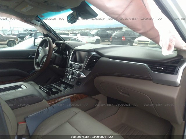 Photo 4 VIN: 1GNSKCKC3KR147107 - CHEVROLET TAHOE 