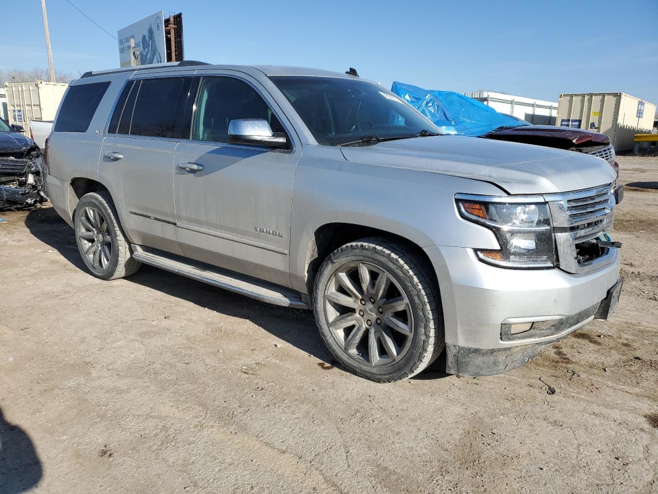 Photo 3 VIN: 1GNSKCKC5FR129844 - CHEVROLET TAHOE 