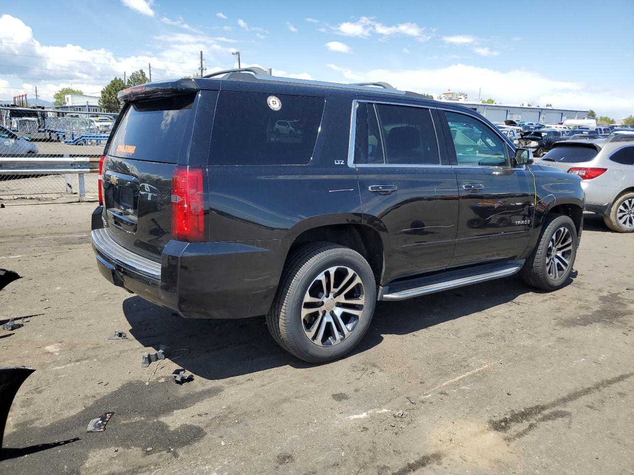 Photo 2 VIN: 1GNSKCKC6FR576876 - CHEVROLET TAHOE 