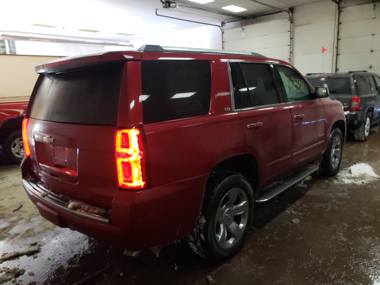 Photo 3 VIN: 1GNSKCKC8FR222633 - CHEVROLET TAHOE K150 