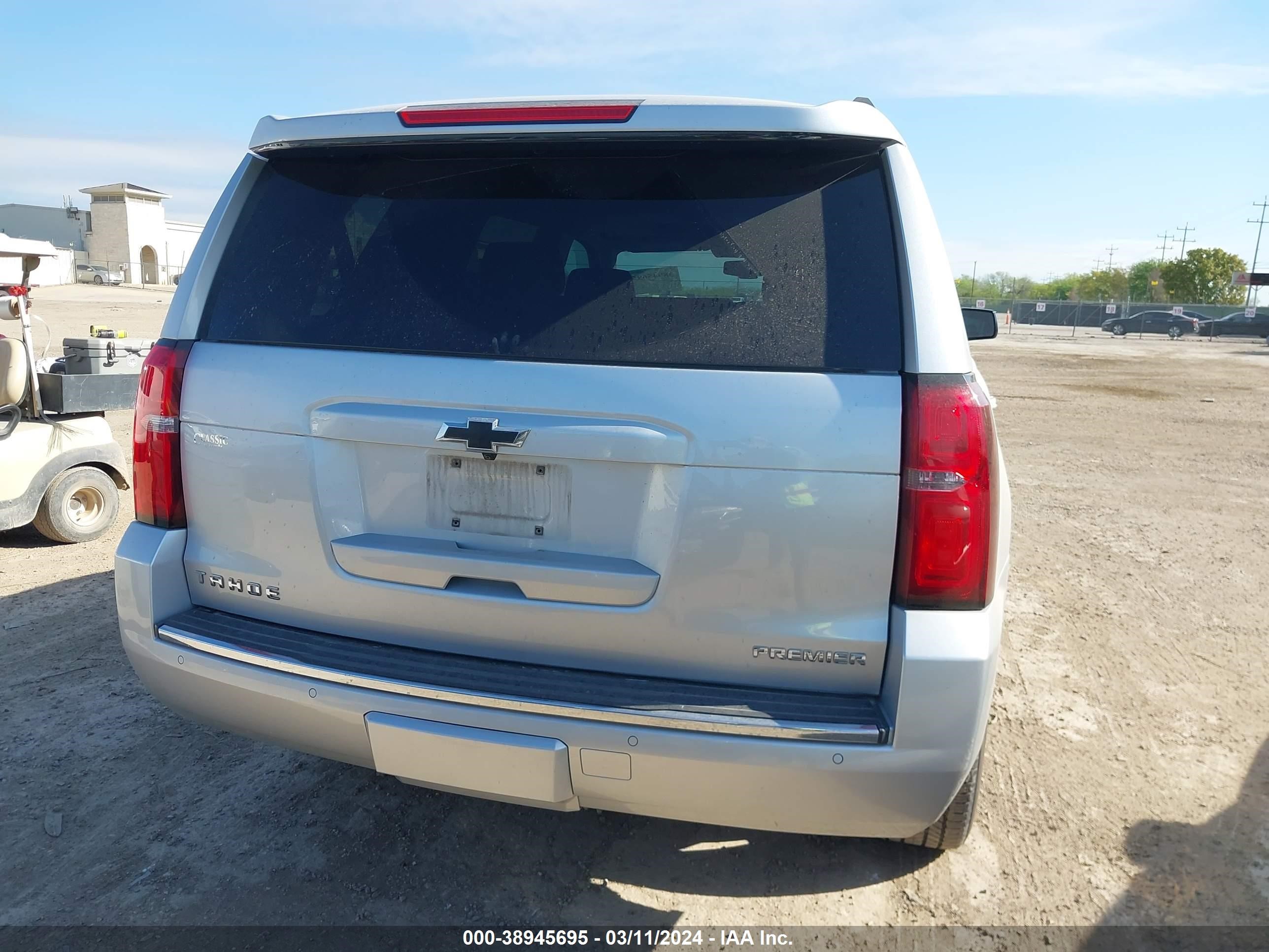 Photo 15 VIN: 1GNSKCKC8LR181268 - CHEVROLET TAHOE 