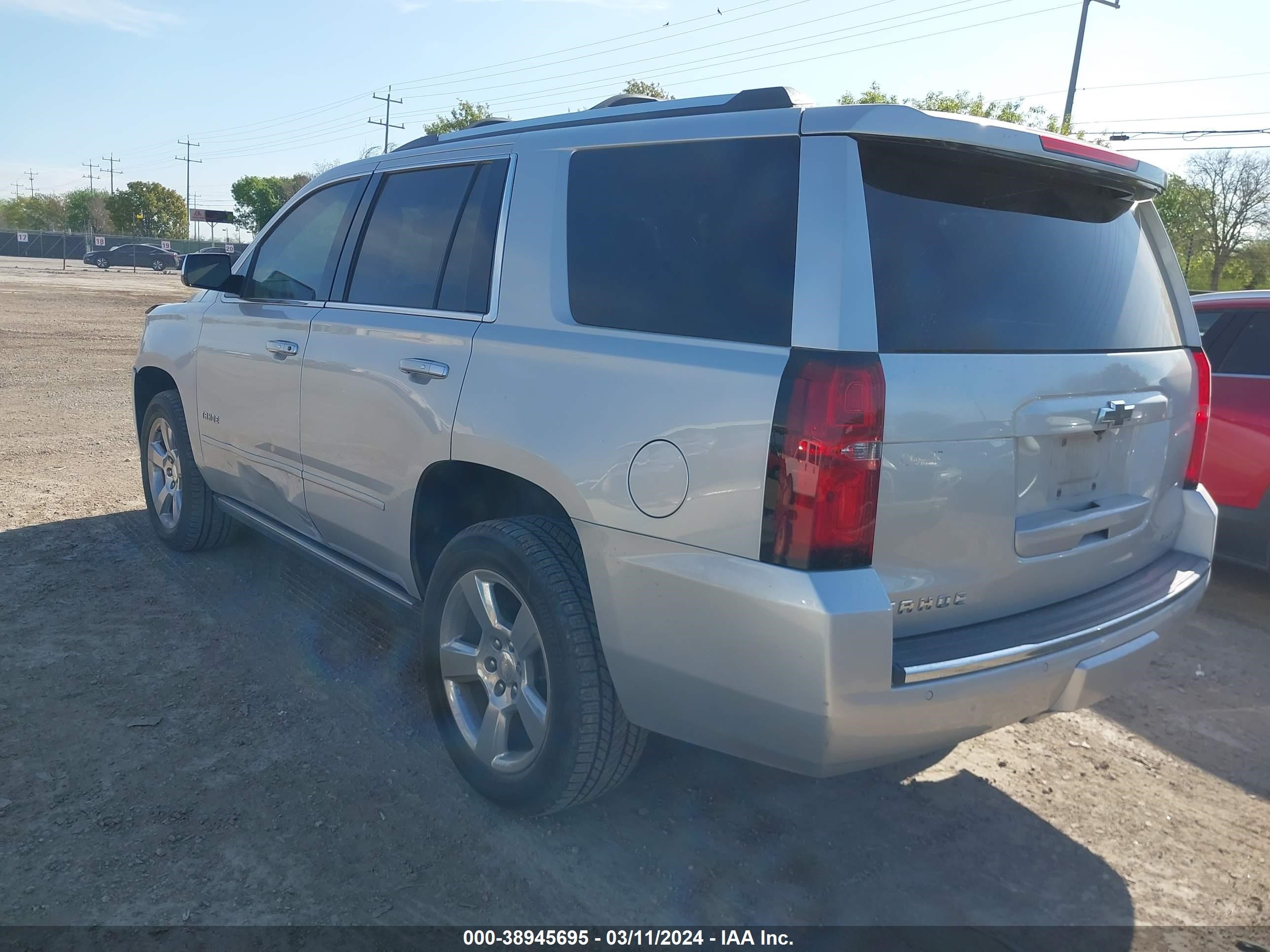 Photo 2 VIN: 1GNSKCKC8LR181268 - CHEVROLET TAHOE 