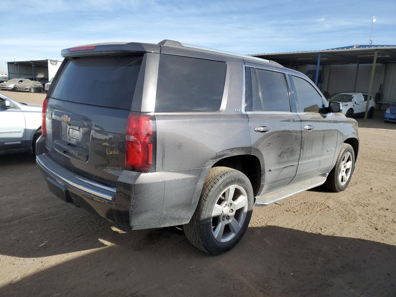 Photo 2 VIN: 1GNSKCKC9GR115012 - CHEVROLET TAHOE 