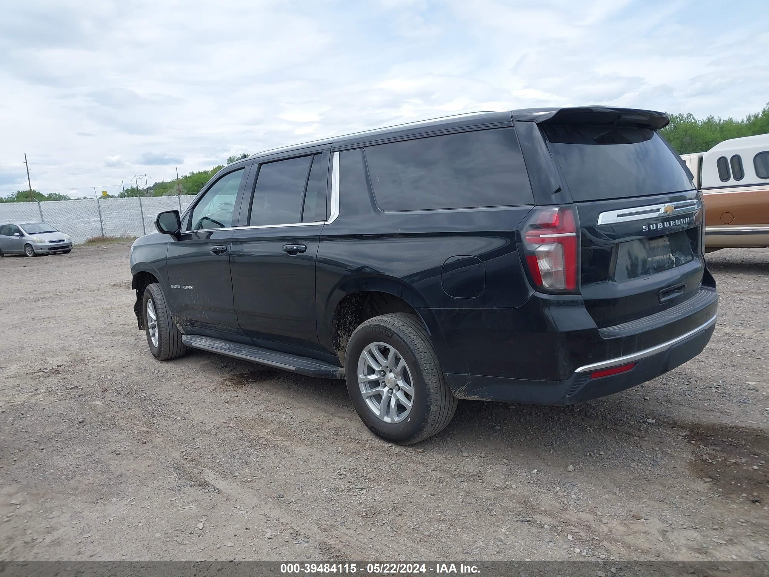 Photo 2 VIN: 1GNSKCKD3PR352409 - CHEVROLET SUBURBAN 