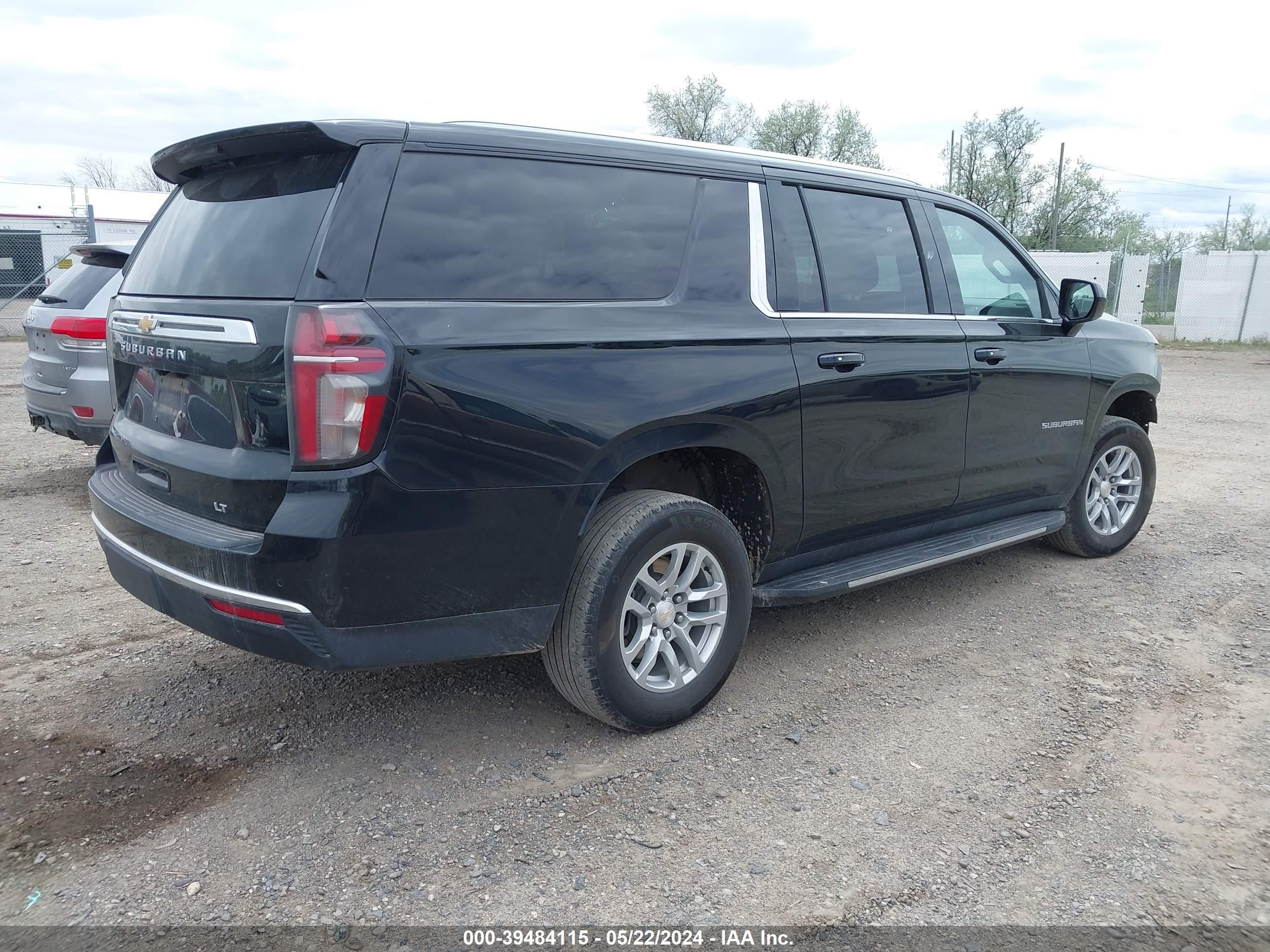 Photo 3 VIN: 1GNSKCKD3PR352409 - CHEVROLET SUBURBAN 