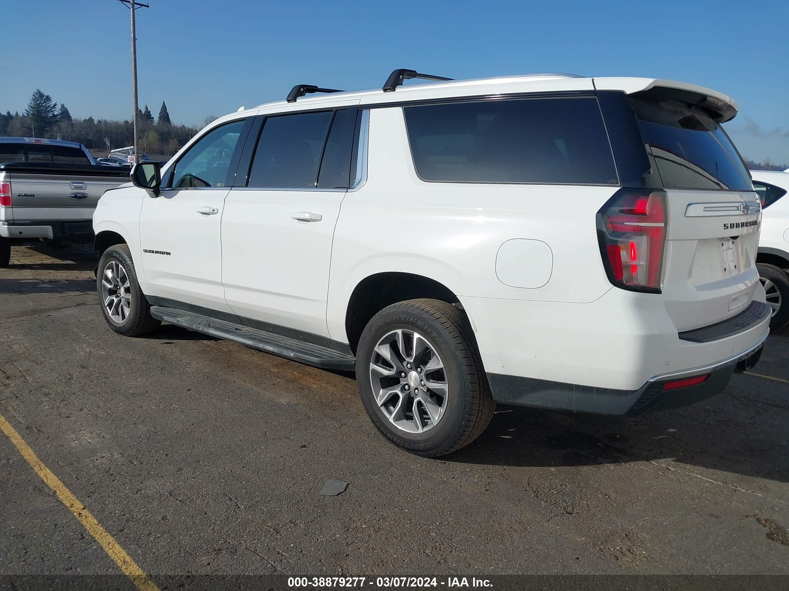 Photo 2 VIN: 1GNSKCKDXPR114444 - CHEVROLET SUBURBAN 