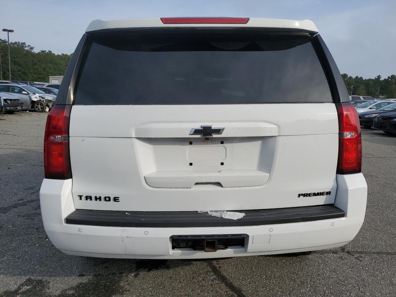 Photo 5 VIN: 1GNSKCKJ4KR216403 - CHEVROLET TAHOE 