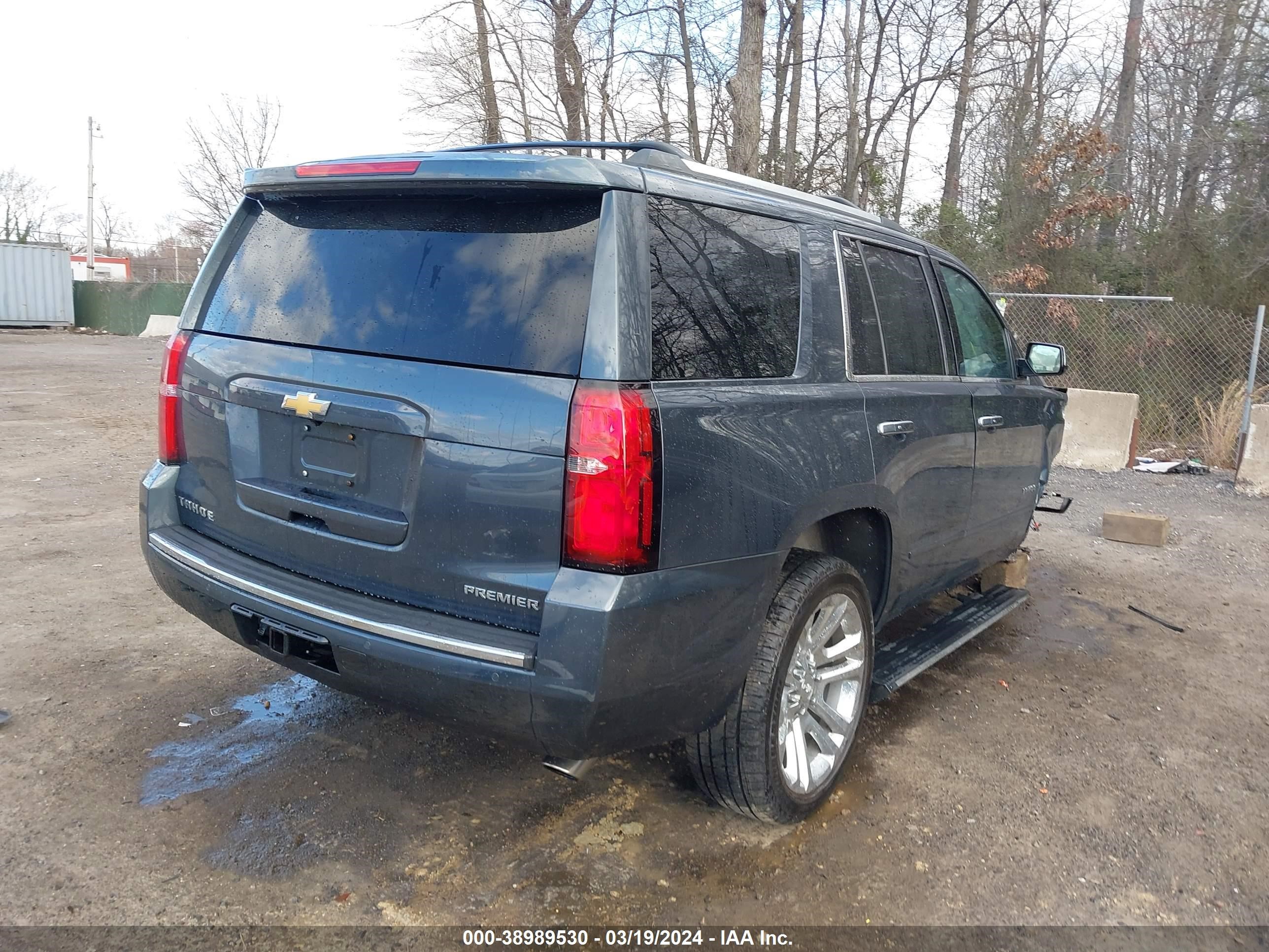 Photo 3 VIN: 1GNSKCKJ5LR295758 - CHEVROLET TAHOE 