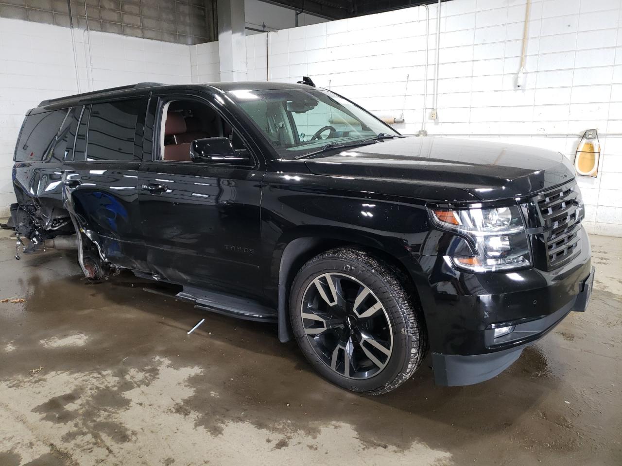 Photo 3 VIN: 1GNSKCKJ8KR279407 - CHEVROLET TAHOE 