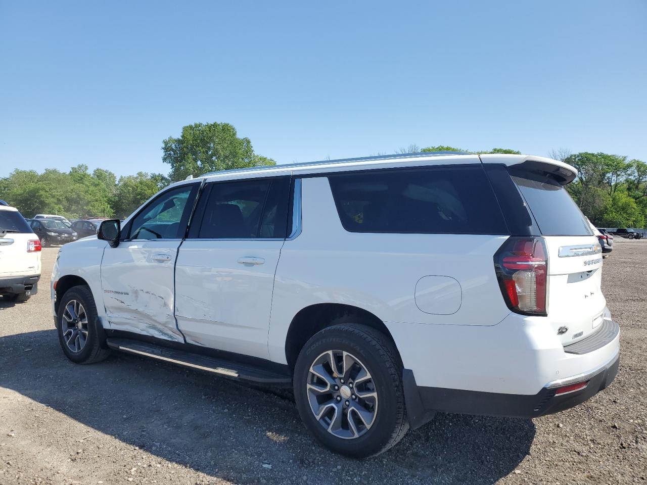 Photo 1 VIN: 1GNSKCKT4NR322789 - CHEVROLET SUBURBAN 