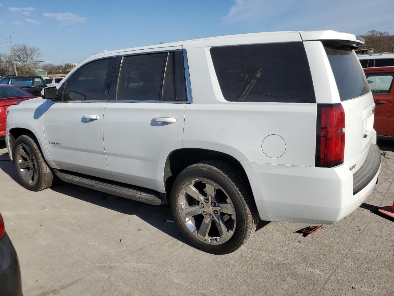 Photo 1 VIN: 1GNSKDEC1JR236626 - CHEVROLET TAHOE 