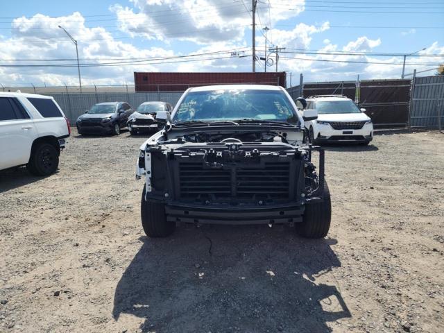 Photo 4 VIN: 1GNSKDEC7HR318967 - CHEVROLET TAHOE 