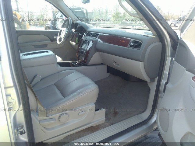 Photo 4 VIN: 1GNSKDFJ8BR326533 - CHEVROLET TAHOE HYBRID 