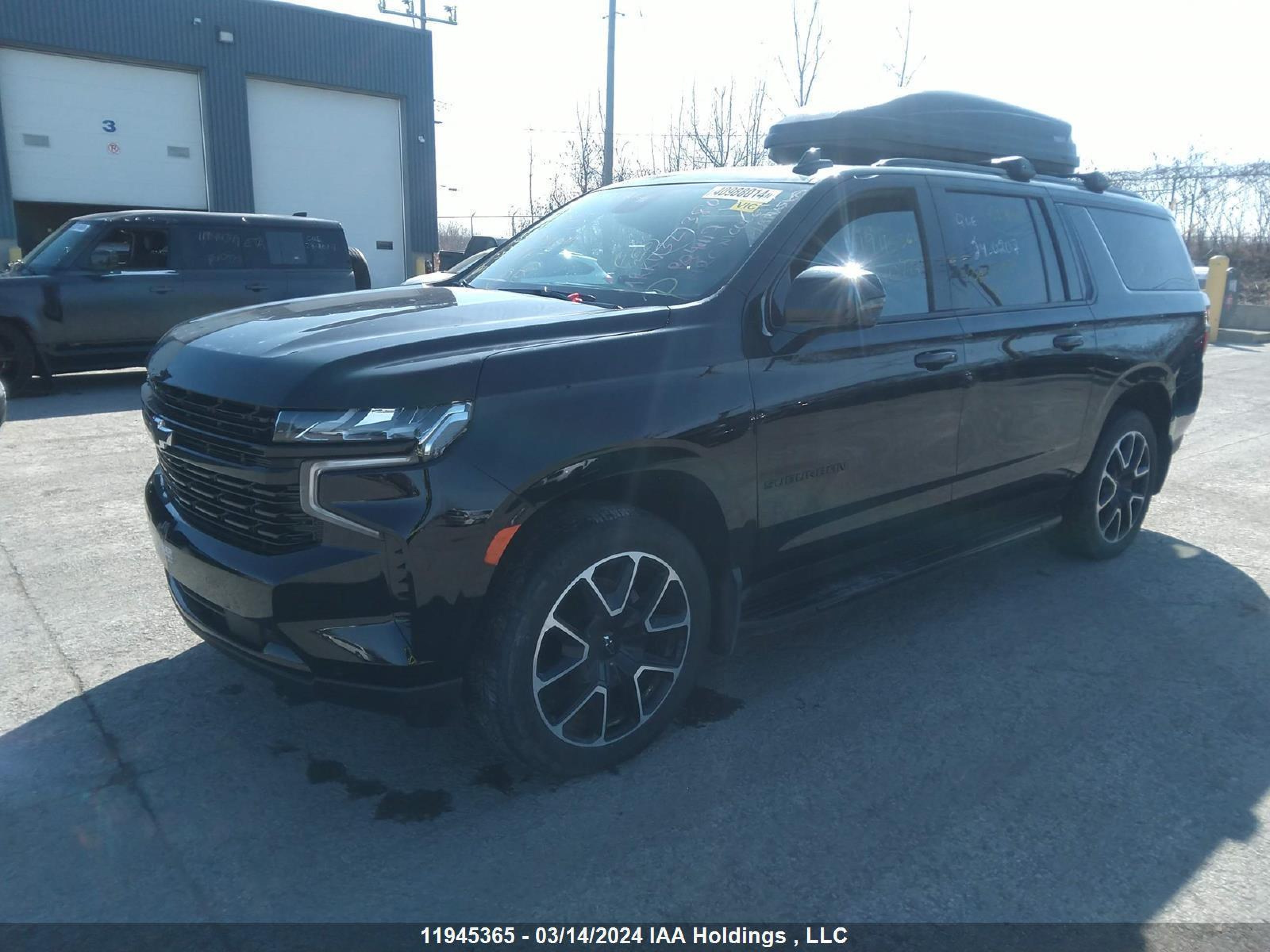 Photo 1 VIN: 1GNSKEKD4PR370977 - CHEVROLET SUBURBAN 