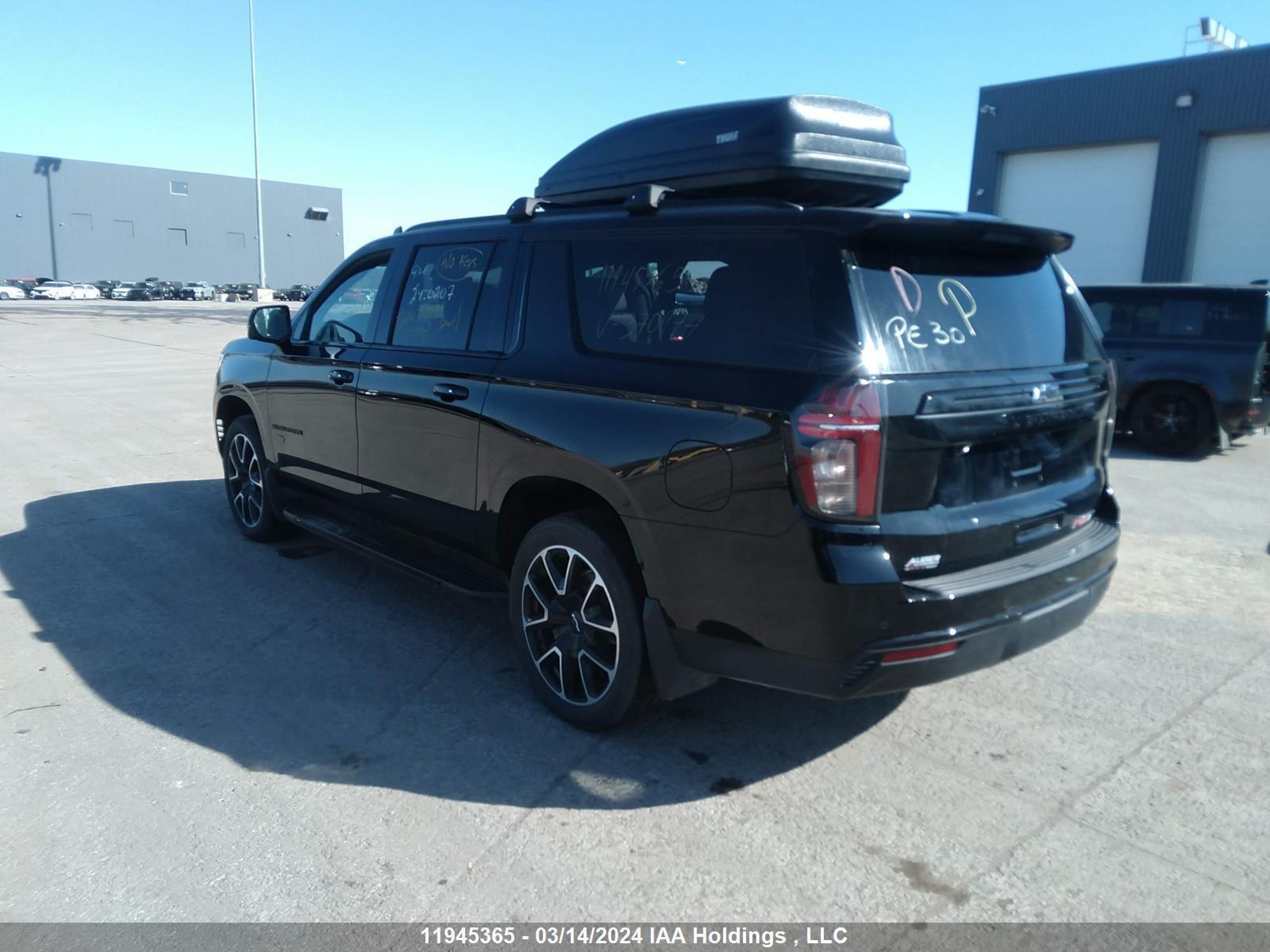 Photo 2 VIN: 1GNSKEKD4PR370977 - CHEVROLET SUBURBAN 